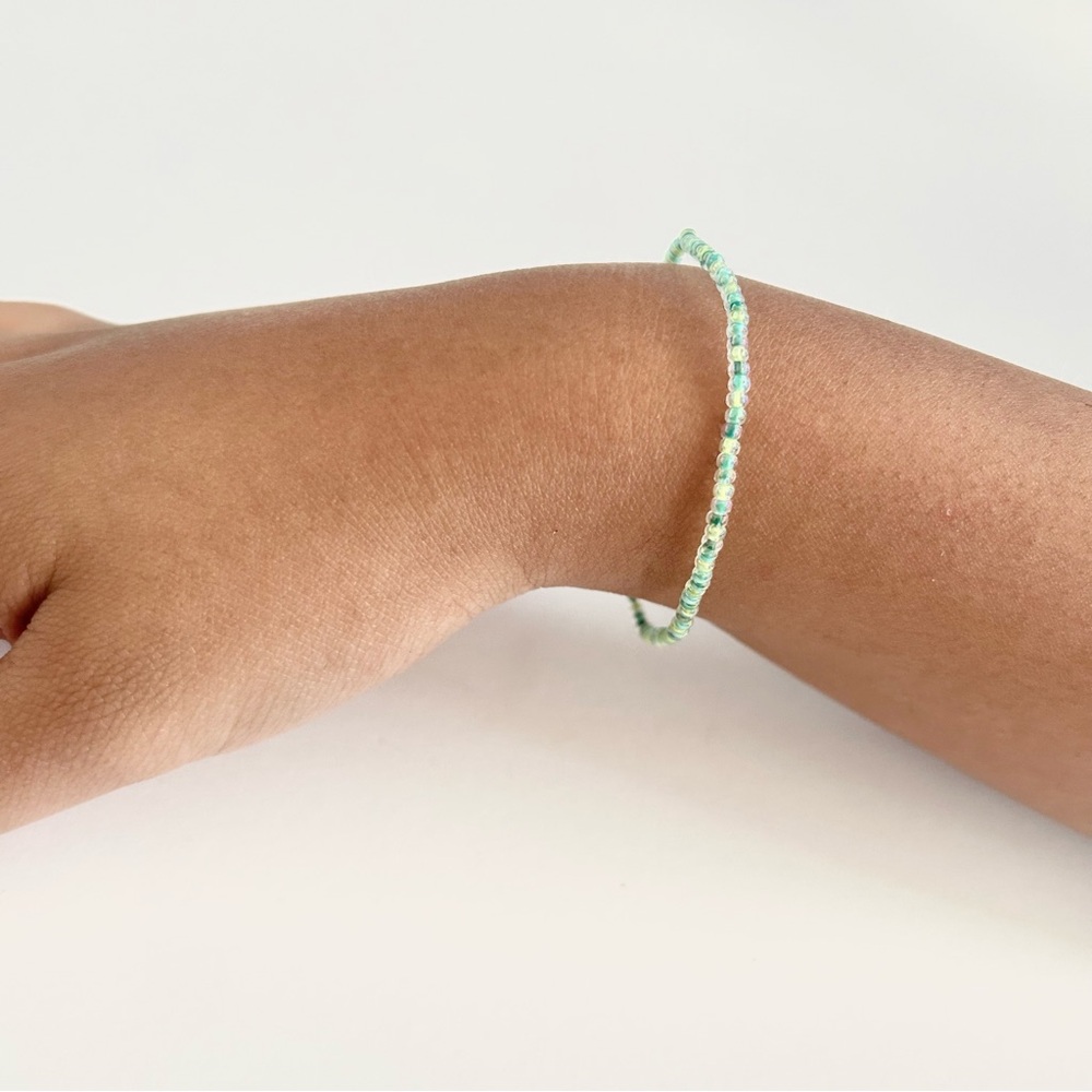 Mini Blue Green Beaded Stretch Bracelet